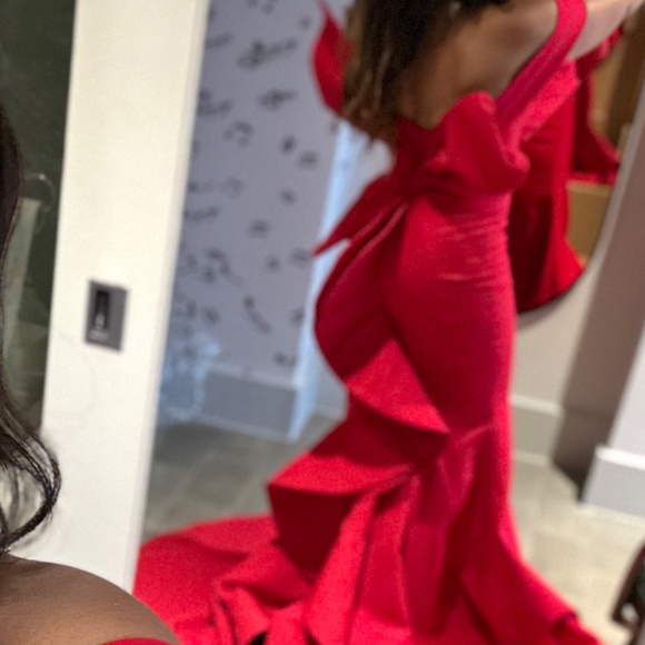 Beautiful Red Couture Gown - Picture 5 of 7